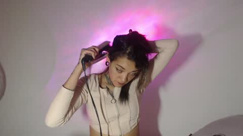 Hanya online show from June 24, 11:37 pm