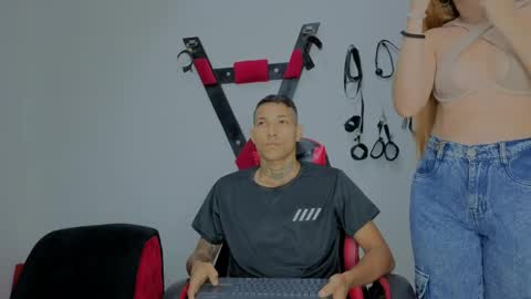 Snapshot of hana_and_zeta chatting on March 31, 12:16 pm Hana and Zeta online show from March 31, 12:16 pm