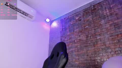 hana  online show from February 11, 4:24 pm