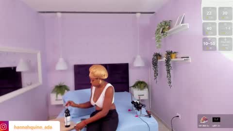 hanaahquinn online show from October 3, 11:40 am