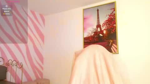 Snapshot of hanaku_8 chatting on April 27, 9:02 pm Hanaku online show from April 27, 9:02 pm