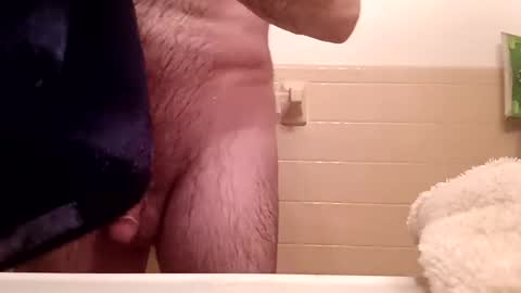 Snapshot of hand69someguy chatting on February 18, 5:31 pm hand69someguy online show from February 18, 5:31 pm
