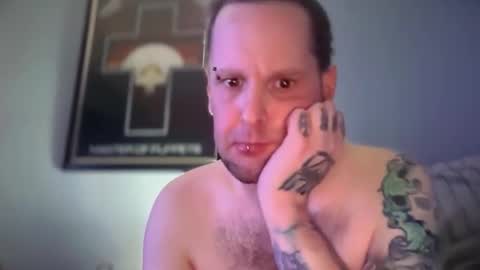 hand_banana_420 online show from March 1, 7:38 pm