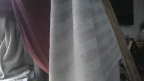 Snapshot of handncocknocum chatting on January 10, 8:27 am handncocknocum online show from January 10, 8:27 am