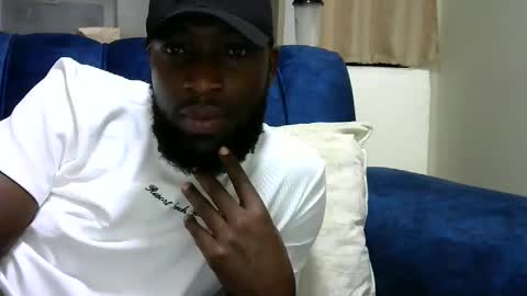 handsome king online show from December 8, 5:33 pm