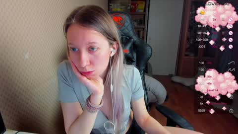 Mila online show from February 4, 5:01 pm