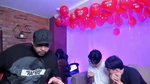 leonardfarrucknick and otis online show from February 17, 12:23 pm