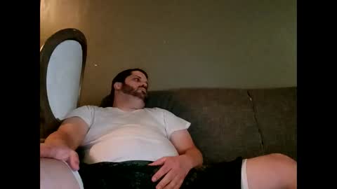 handsomedaddy198923 online show from October 3, 8:22 am