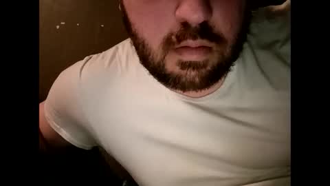 Snapshot of handsomedaddy198924 chatting on February 12, 8:42 am Handsomedaddy198923 online show from February 12, 8:42 am