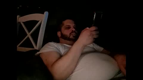 Snapshot of handsomedaddy198924 chatting on March 7, 8:11 am Handsomedaddy198923 online show from March 7, 8:11 am