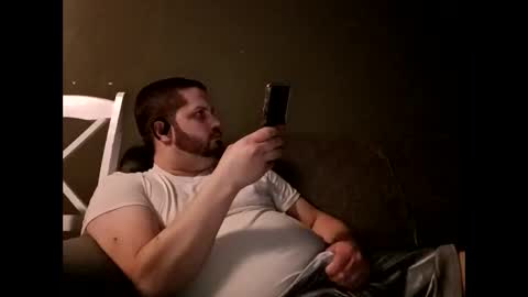 Snapshot of handsomedaddy198924 chatting on March 22, 6:28 am Handsomedaddy198923 online show from March 22, 6:28 am