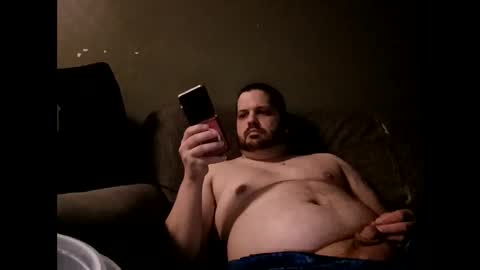 Snapshot of handsomedaddy198924 chatting on March 25, 6:41 am Handsomedaddy198923 online show from March 25, 6:41 am