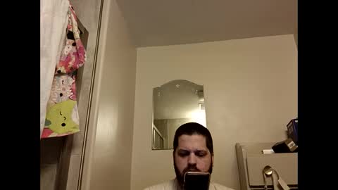 Snapshot of handsomedaddy198924 chatting on April 2, 7:00 pm Handsomedaddy198923 online show from April 2, 7:00 pm