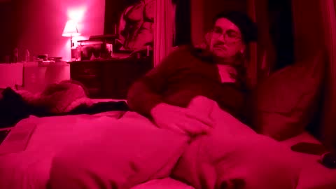 handsomedevil986055 online show from November 5, 8:25 am