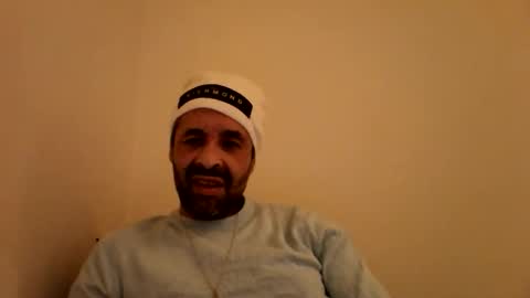 handsomepenis20cm online show from November 16, 10:15 pm