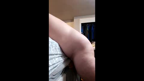 hanes1711 online show from May 14, 10:16 pm