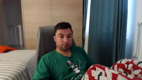 HankMalone online show from December 4, 6:44 am