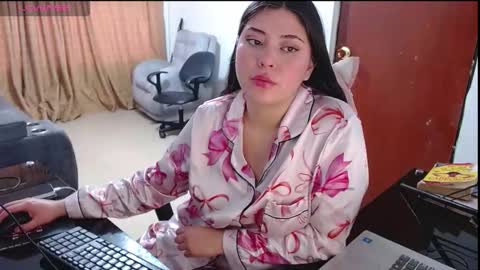 Hanna online show from November 13, 8:52 pm