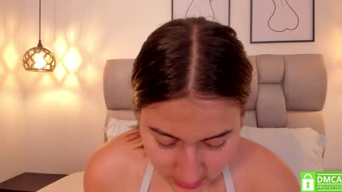 hanna__evans_ online show from April 25, 10:51 am