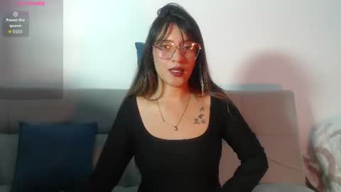 Hanna  online show from June 13, 9:35 pm