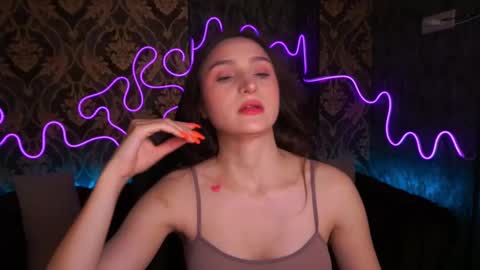 hanna__klein online show from February 27, 9:22 am