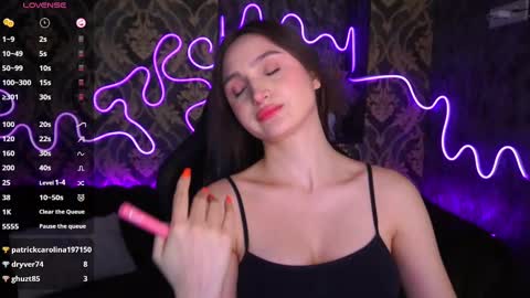 hanna__klein online show from March 12, 12:36 pm