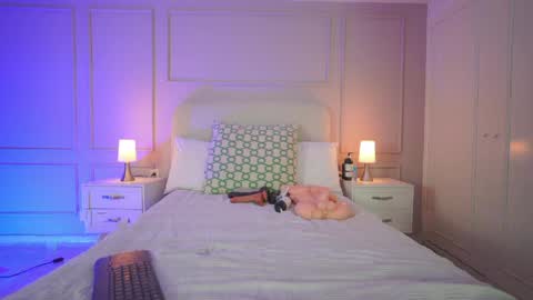 Snapshot of hanna__w chatting on April 2, 3:37 am hanna online show from April 2, 3:37 am