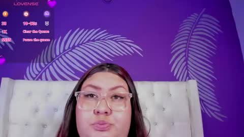 hanna_baker__ online show from March 20, 7:52 pm