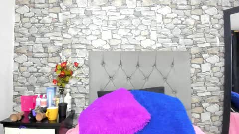 Hanna online show from December 23, 2:20 am