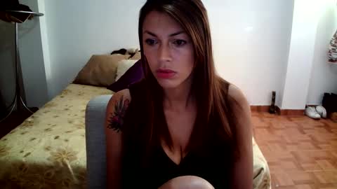 Snapshot of hanna_charming chatting on December 20, 1:00 pm Hanna charming online show from December 20, 1:00 pm