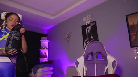 HANNA  online show from October 5, 2:10 am