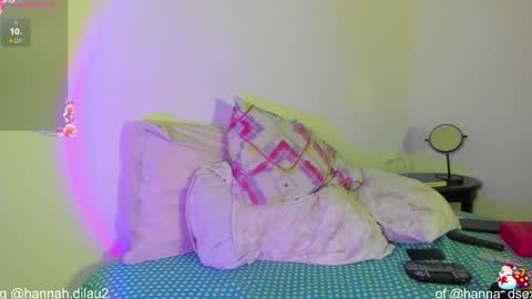 hannah dilau  online show from January 6, 9:07 pm