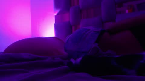 H A N A FOXX online show from March 3, 12:06 am