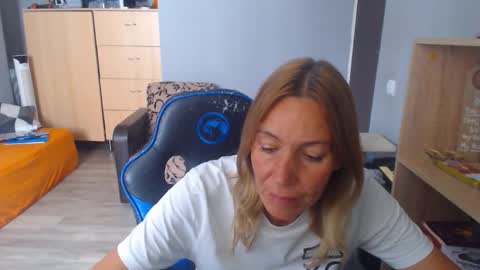 hanna_ha online show from September 11, 12:27 pm