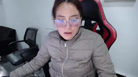 mara online show from March 18, 10:35 pm