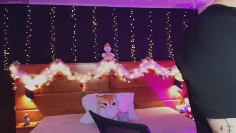 Hanna online show from December 14, 9:19 pm