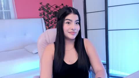 Snapshot of hanna_lee4 chatting on April 2, 4:04 pm Hanna online show from April 2, 4:04 pm