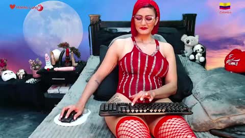 Snapshot of hanna_luna chatting on January 15, 7:15 am Hanna online show from January 15, 7:15 am