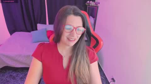 hanna_ma online show from May 12, 3:09 pm
