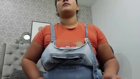 Snapshot of hanna_marshall_ chatting on November 5, 11:21 am HANNA online show from November 5, 11:21 am