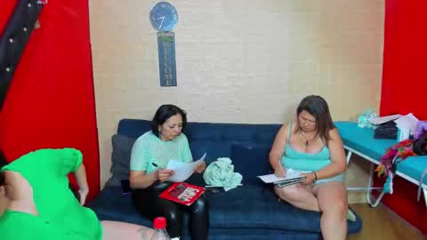 Snapshot of hanna_mature01 chatting on November 4, 1:38 am Hanna online show from November 4, 1:38 am