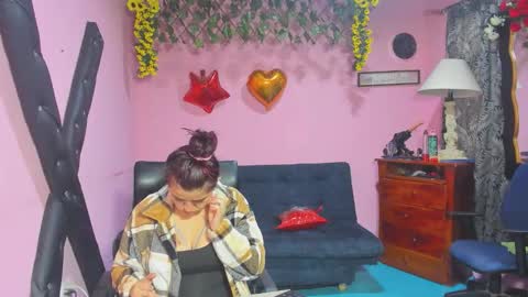 Snapshot of hanna_mature01 chatting on March 11, 11:49 am Hanna online show from March 11, 11:49 am