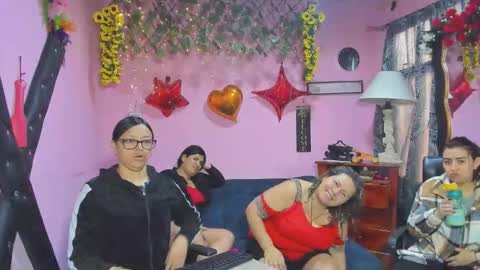 Snapshot of hanna_mature01 chatting on March 20, 11:59 am Hanna online show from March 20, 11:59 am