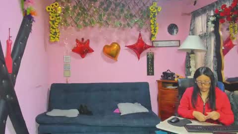 Snapshot of hanna_mature01 chatting on March 21, 12:21 pm Hanna online show from March 21, 12:21 pm