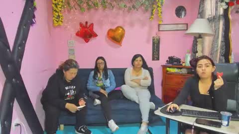 Snapshot of hanna_mature01 chatting on March 26, 12:33 pm Hanna online show from March 26, 12:33 pm