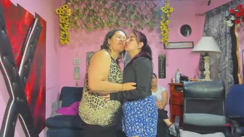 Snapshot of hanna_mature01 chatting on March 31, 11:54 am Hanna online show from March 31, 11:54 am