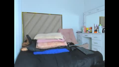 Snapshot of hanna_parkeer chatting on March 12, 4:18 am Hanna online show from March 12, 4:18 am