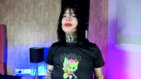 Hanna  online show from June 4, 1:17 pm