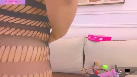 HANNA SOFIA online show from May 10, 10:53 am