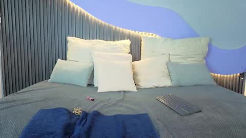 Snapshot of hanna_weist1 chatting on February 19, 6:42 am Akane Tendo online show from February 19, 6:42 am